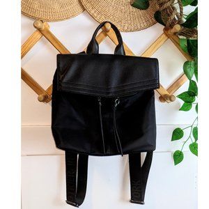 BOTKIER  TRIGGER BLACK ADJUSTABLE BACKPACK  PURSE